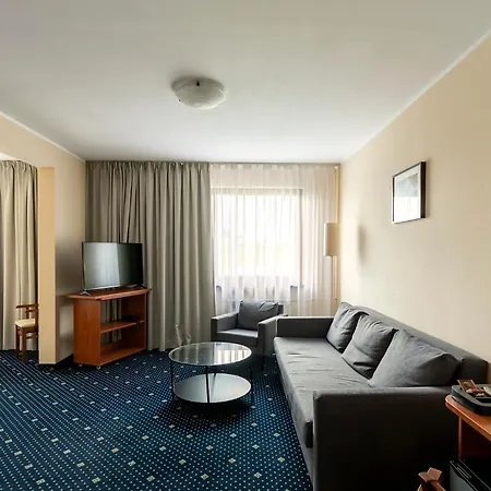 Almarco Hotel 3*