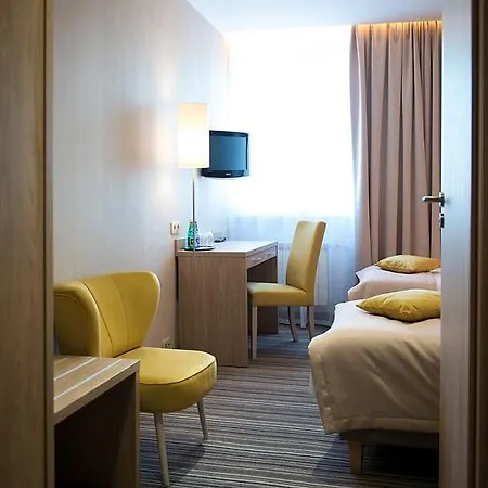 Almarco Hotel 3*